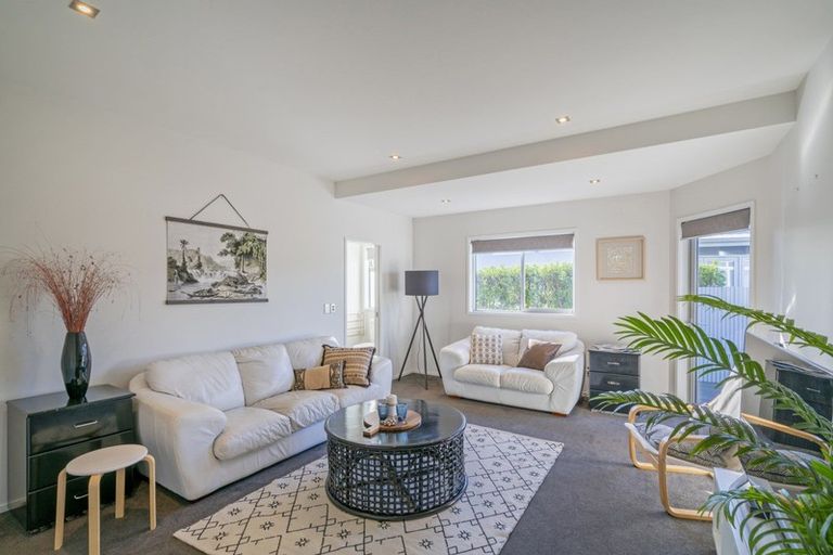 Photo of property in 17 Aquila Drive, Whitianga, 3510