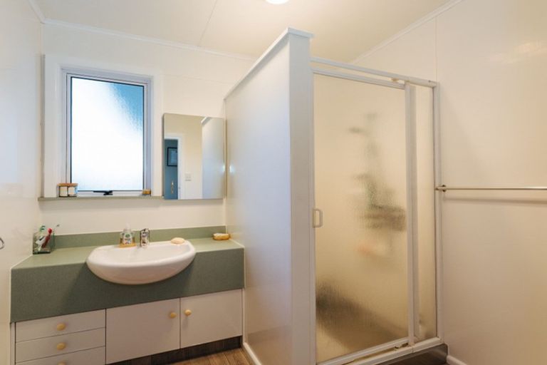 Photo of property in 17 Sandringham Street, Oamaru North, Oamaru, 9400