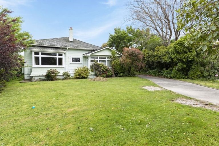 Photo of property in 98 Waterloo Road, Hutt Central, Lower Hutt, 5010
