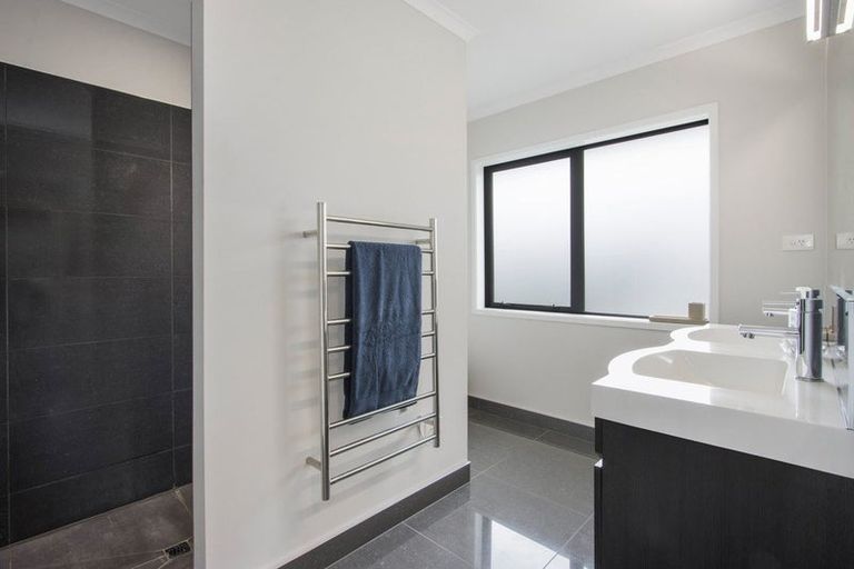 Photo of property in 7 Vantage Place, Omokoroa, 3114