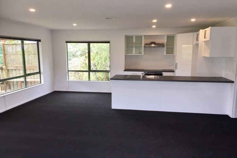 Photo of property in 3/596 Whangaparaoa Road, Stanmore Bay, Whangaparaoa, 0932