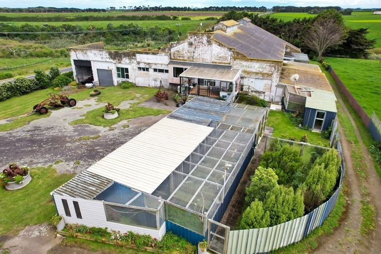 Photo of property in 2604 South Road, Otakeho, Hawera, 4678