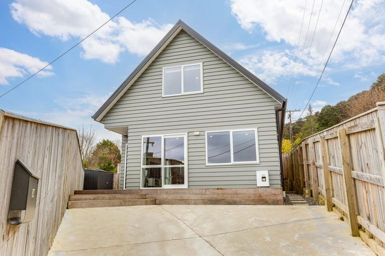 Photo of property in 3b Faris Crescent, Wainuiomata, Lower Hutt, 5014