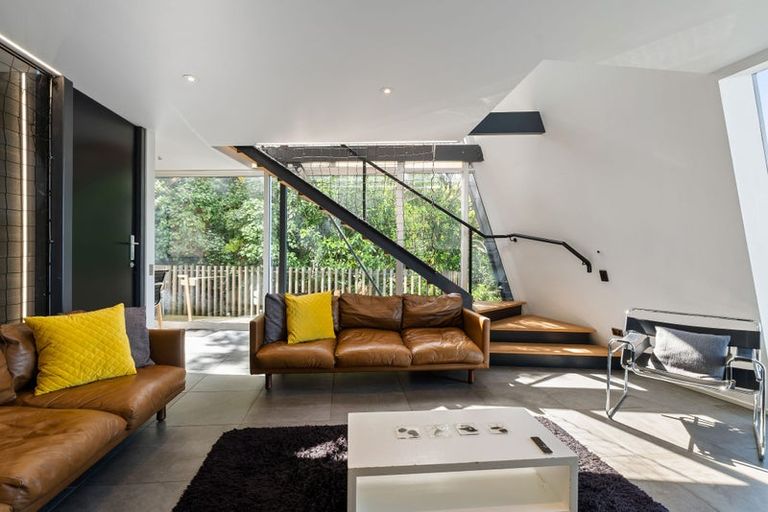 Photo of property in 64a Orangi Kaupapa Road, Northland, Wellington, 6012