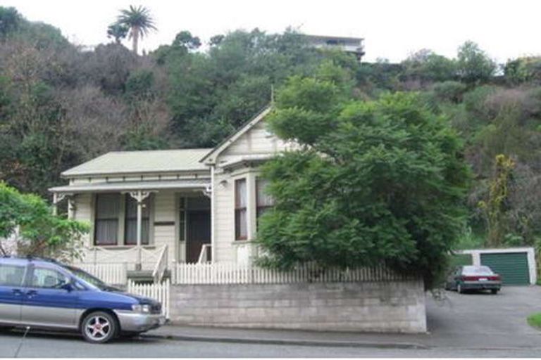 Photo of property in 21 Chaucer Road, Hospital Hill, Napier, 4110