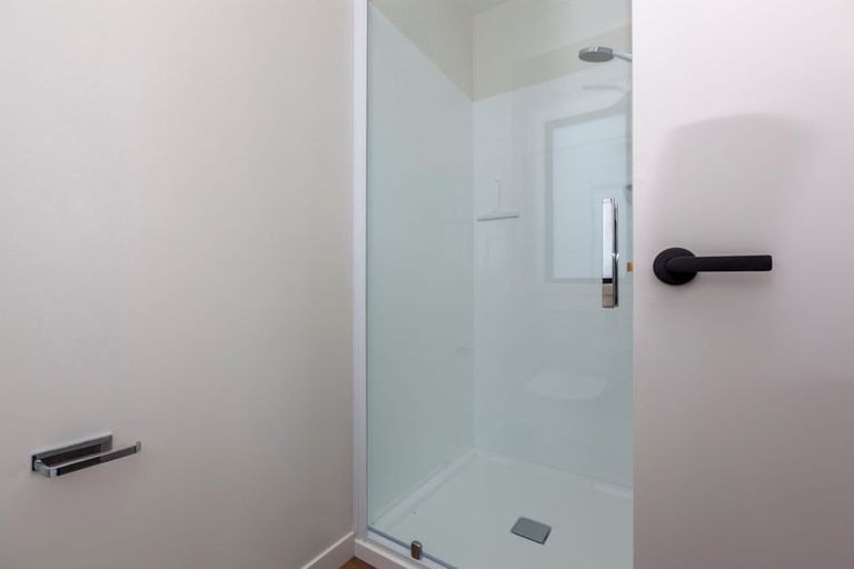 Photo of property in 77 Amohia Street, Paraparaumu, 5032