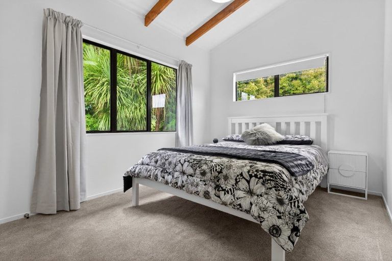 Photo of property in 22 Bay Vista Drive, Red Beach, 0932