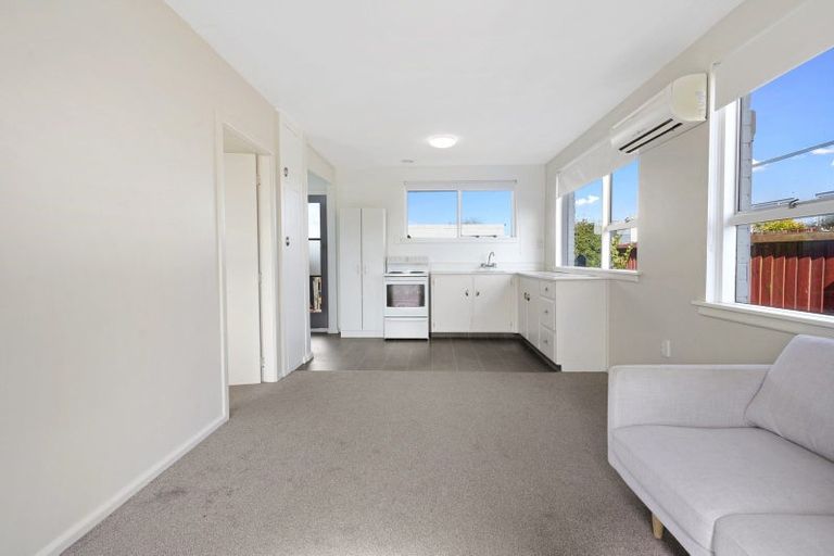 Photo of property in 1/374 Pages Road, Aranui, Christchurch, 8061