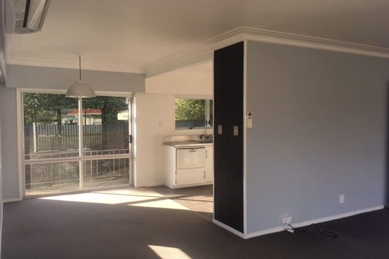 Photo of property in 2/57 Mcintyre Road, Mangere Bridge, Auckland, 2022