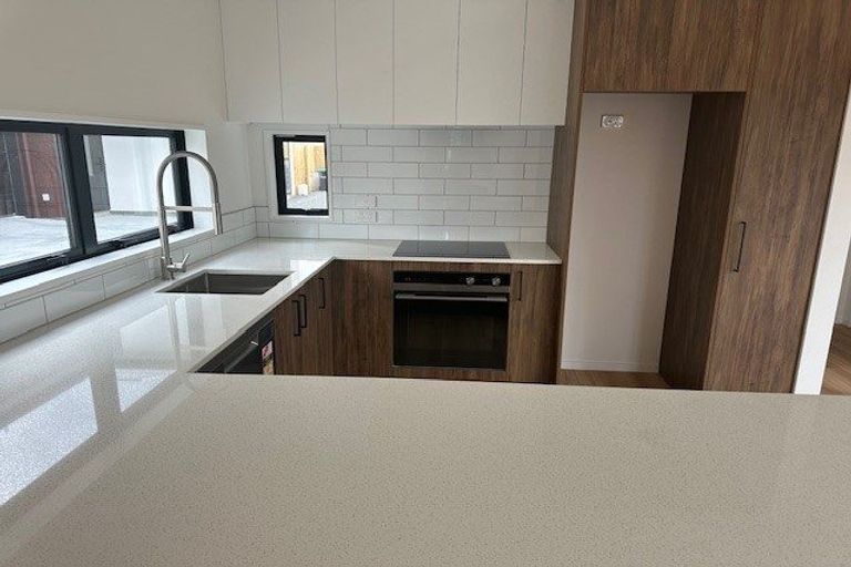 Photo of property in 2/41 Wychbury Street, Spreydon, Christchurch, 8024