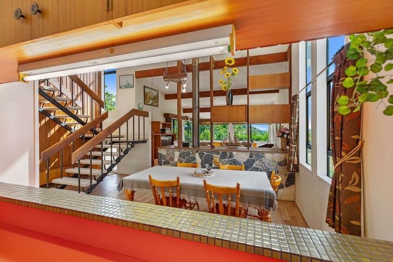 Photo of property in 9 Marshall Road, Hunterville, 4730