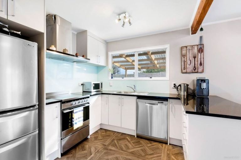 Photo of property in 13 Fortunes Road, Half Moon Bay, Auckland, 2012