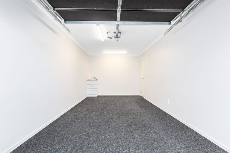 Photo of property in 5a Breakwater Way, Whitby, Porirua, 5024