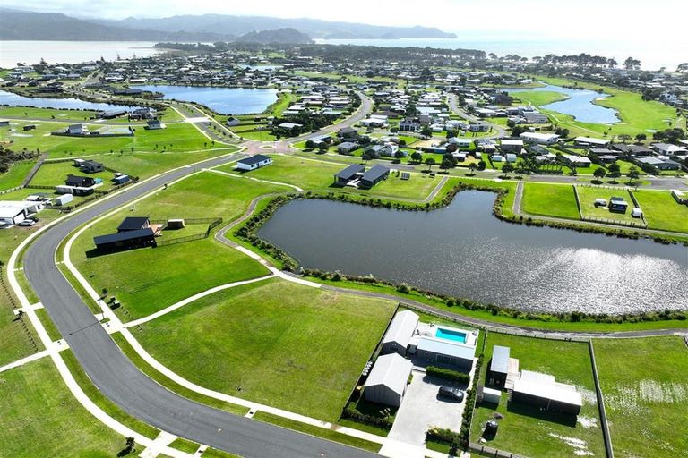 Photo of property in 218 Hamiora Street, Matarangi, 3592