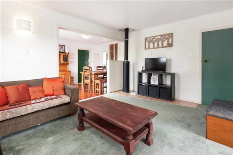 Photo of property in 214 Moore Street, Howick, Auckland, 2014