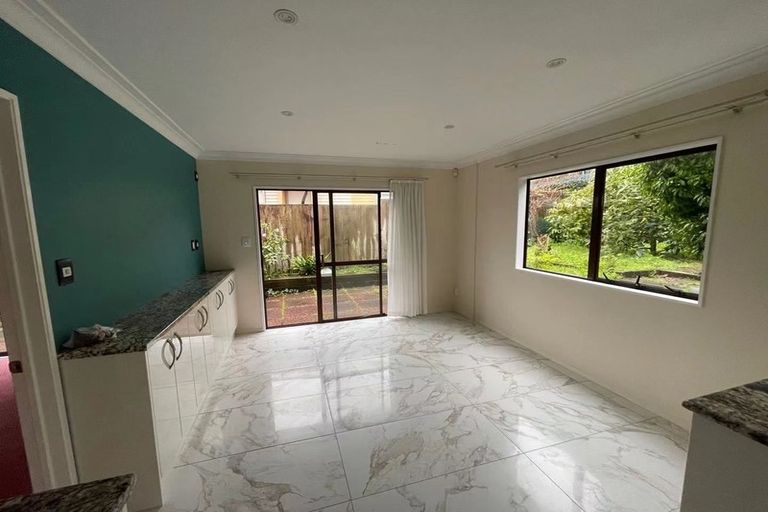 Photo of property in 20 Karetu Road, Greenlane, Auckland, 1051