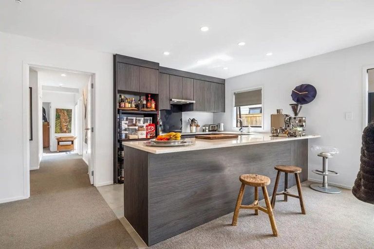 Photo of property in 7 Poutawa Lane, Clarks Beach, 2122
