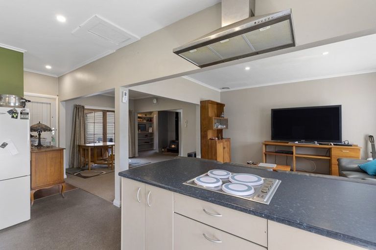 Photo of property in 30 Moores Valley Road, Wainuiomata, Lower Hutt, 5014