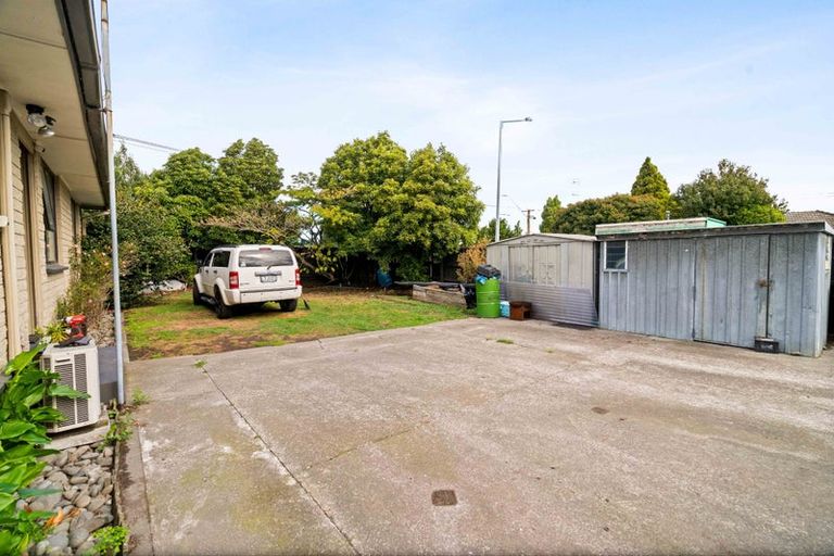 Photo of property in 2a Skerten Avenue, Hornby, Christchurch, 8042