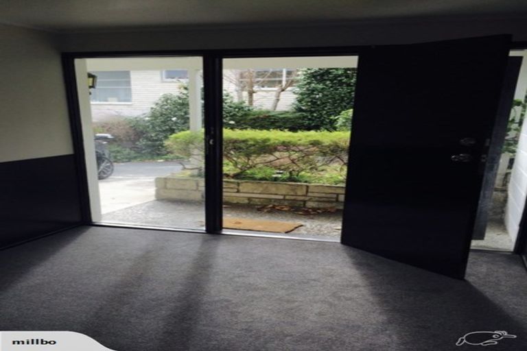 Photo of property in 2/28 Norman Road, Hauraki, Auckland, 0622