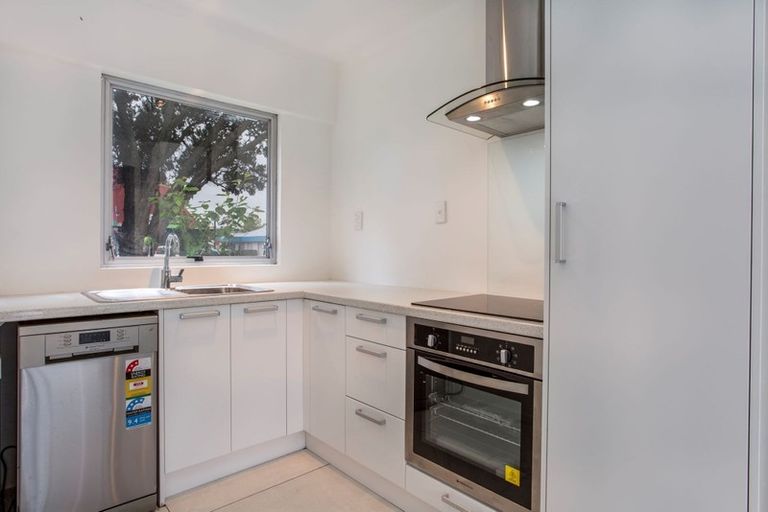 Photo of property in 6/5 Glen Road, Browns Bay, Auckland, 0630