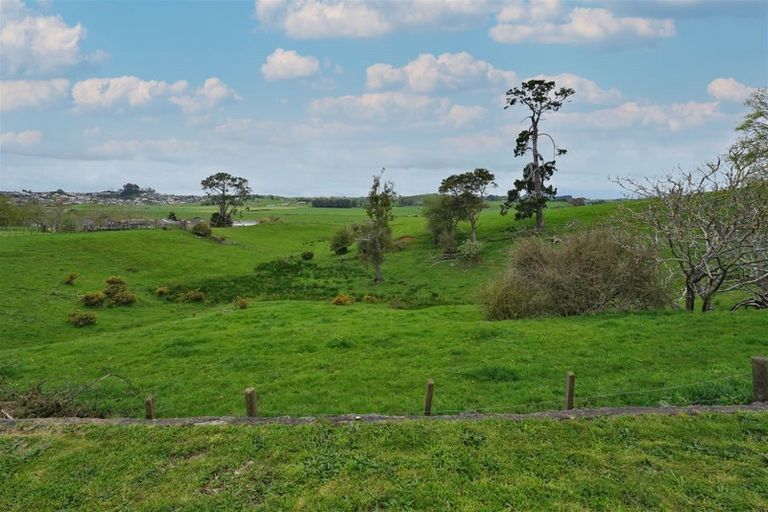 Photo of property in 17 Highgrove Drive, Grandview Heights, Hamilton, 3200