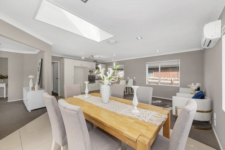 Photo of property in 58 Frank Nobilo Drive, Golflands, Auckland, 2013