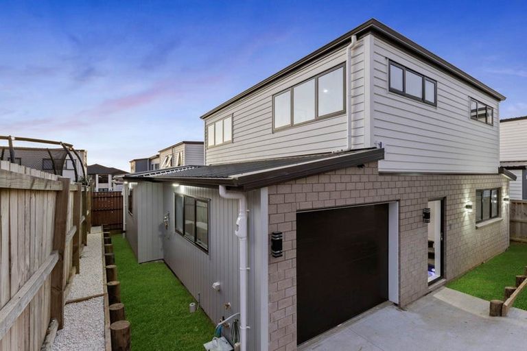 Photo of property in 13b Ascent Street, Flat Bush, Auckland, 2019