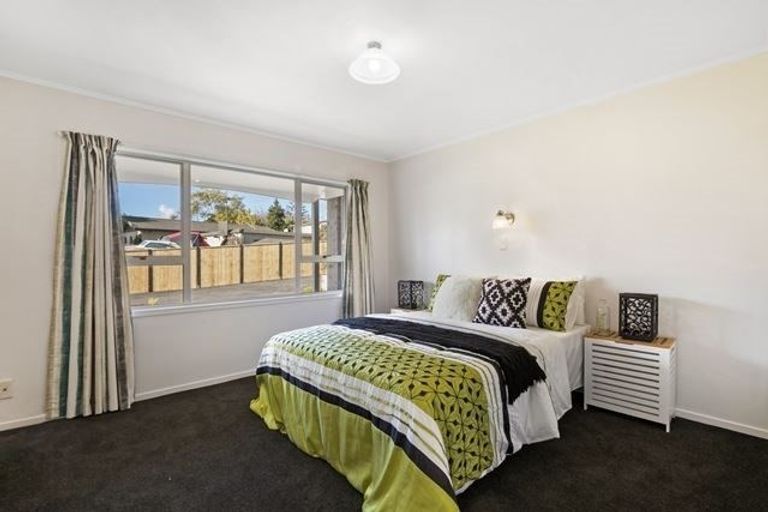 Photo of property in 1/41 Ashdown Place, Pahurehure, Papakura, 2113