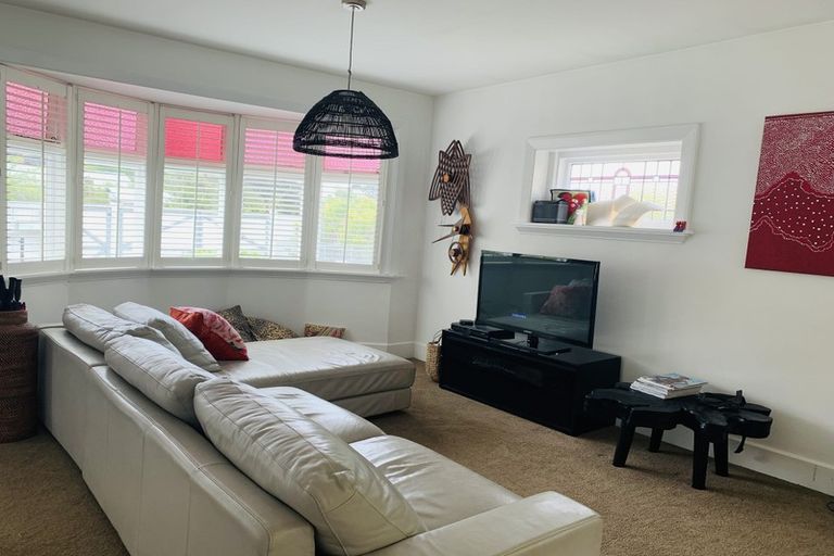 Photo of property in 11 Clark Street, Sumner, Christchurch, 8081