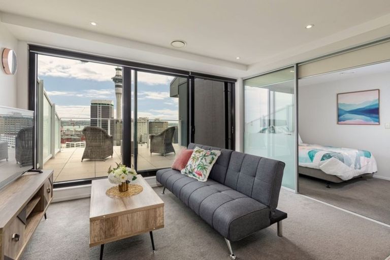 Photo of property in Queen's Residences, 2505/8 Airedale Street, Auckland Central, Auckland, 1010