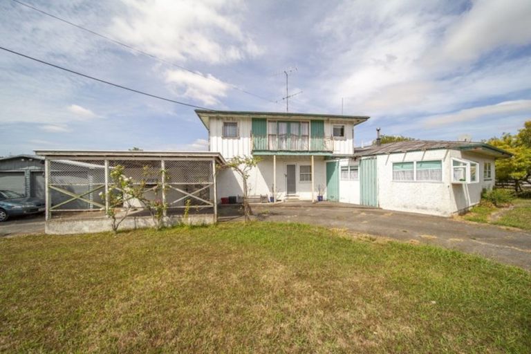 Photo of property in 81-83 Great North Road, Waipawa, 4210
