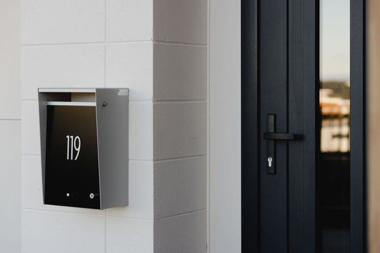 Photo of property in 119 Tiketike Way, Brooklyn, Wellington, 6021