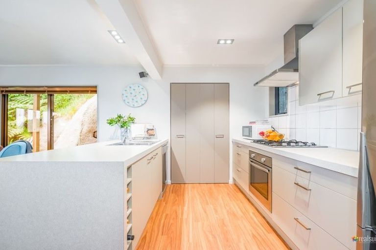 Photo of property in 1/37 Parnell Street, Fairfield, Lower Hutt, 5011