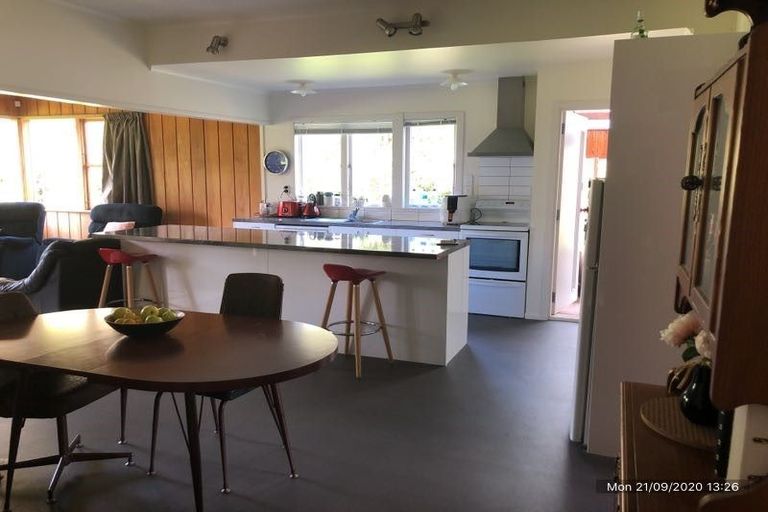 Photo of property in 74 Durie Vale Road, Durie Hill, Whanganui, 4500