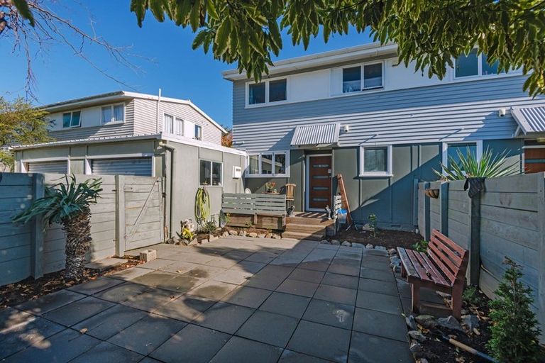 Photo of property in 26 Farnham Avenue, Highbury, Palmerston North, 4412