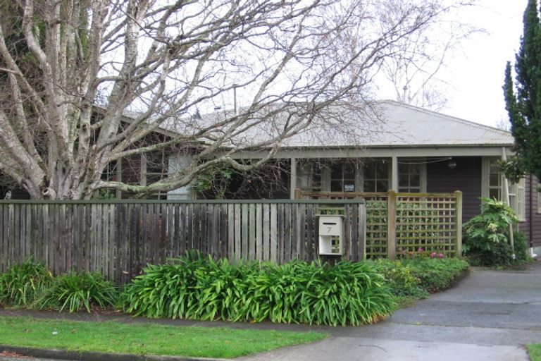 Photo of property in 7 Galway Avenue, Hokowhitu, Palmerston North, 4410
