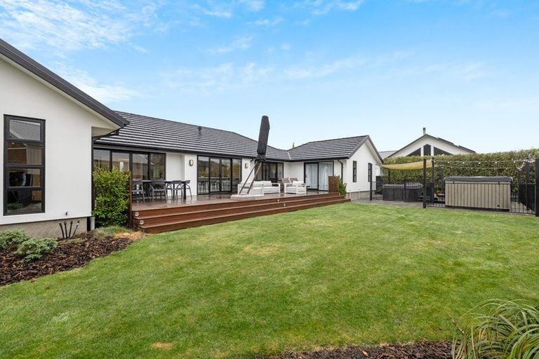 Photo of property in 30 Hemingway Place, Spencerville, Christchurch, 8083