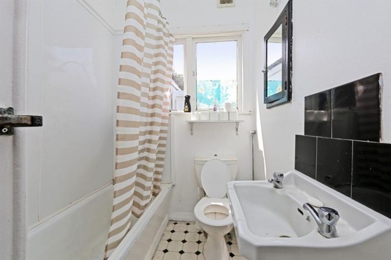 Photo of property in 615a Duke Street, Mahora, Hastings, 4120