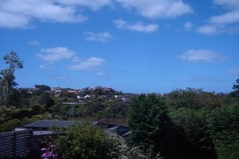 Photo of property in 7 Lake Road, Northcote, Auckland, 0627