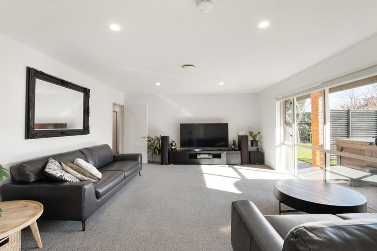 Photo of property in 9 Falconridge Place, Shirley, Christchurch, 8061