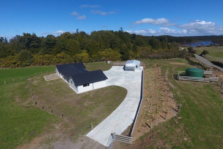 Photo of property in 65 Lagoon Road, Hamurana, Rotorua, 3096