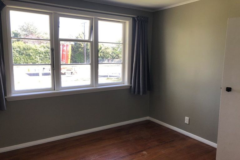 Photo of property in 43 Carthew Street, Okato, 4335