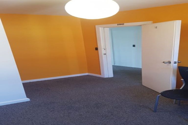 Photo of property in 297 Barbadoes Street, Christchurch Central, Christchurch, 8011