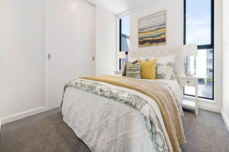 Photo of property in 305/19 Rawene Road, Birkenhead, Auckland, 0626