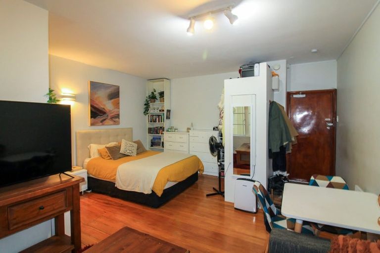 Photo of property in Boulcott Street Flats, 84a Boulcott Street, Wellington Central, Wellington, 6011