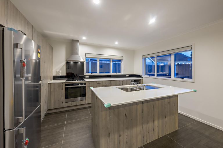 Photo of property in 80a Seddon Street, Pukekohe, 2120