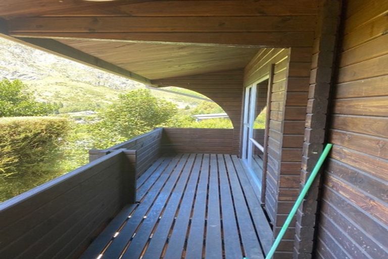 Photo of property in 26 Mcchesney Road, Arthurs Point, Queenstown, 9371