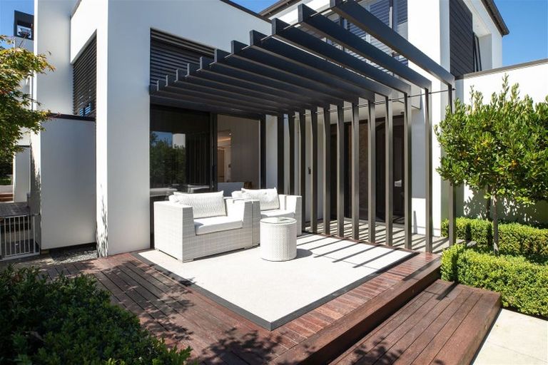 Photo of property in 14a Jacksons Road, Merivale, Christchurch, 8014