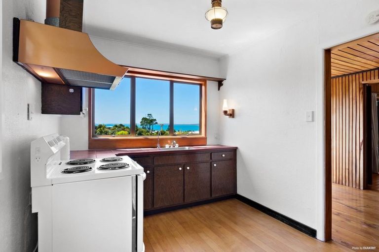 Photo of property in 63 Woodlands Crescent, Browns Bay, Auckland, 0630